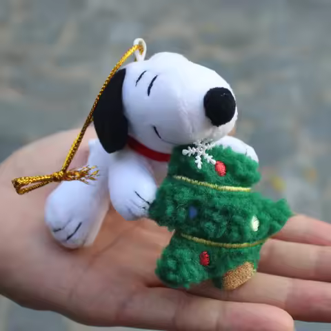 10 Piece Peanuts Snoopy Holding a Christmas Tree Plush Soft Pendant Toys Christmas Snoopy Toys