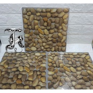 SELF ADHESIVE PVC VINYL FLOORING TILE (25pcs@25sq.ft -1 box)