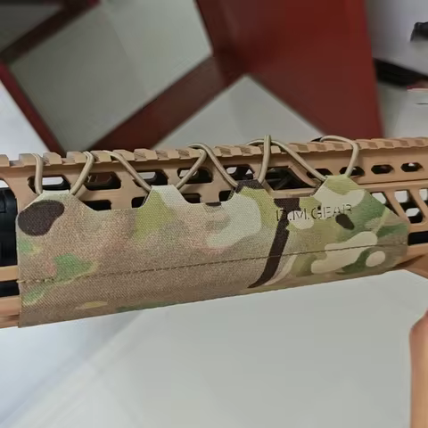 Outdoor Tactical Guard Board Suitable For AR15, N4, KAC, MCX, HK416, Fishbone Style Hand Guards