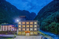 Lixian Yujingyuan Theme Hotel