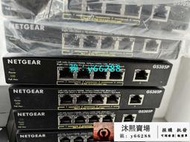 全新NETGEAR gs305p 四口POE交換機， GS3