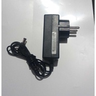 LG 19V 0.84A Charger