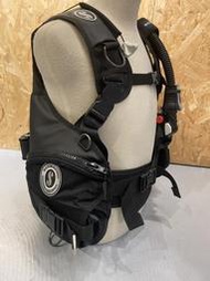 SCUBAPRO GO 潛水 BCD 近全新 Size S BC 有快卸配重袋 已保養 1年保固輕量化好折疊
