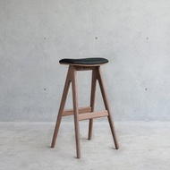 Pony 高凳 | 吧檯椅 | 胡桃木