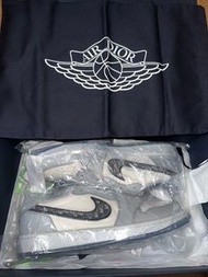 售DIOR  x Air Jordan 1 Low   （全球限量有編號）Size:US9
