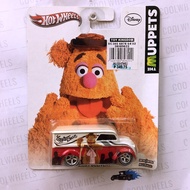 Hot Wheels 2013 Pop Culture The Muppets Dairy Delxivery - Fozzie Bear (Card not mint)