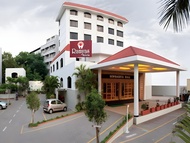 拉姆亞斯飯店 (Ramyas Hotels)