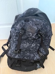 Gregory 黑花33L