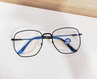 🇹🇭 แว่นตากรอบแว่นกรองแสงสีฟ้าแว่นตา ป้องกันรังสีสีฟ้าป้องกันการแผ่รังสีแว่นตาป้องกันคอมพิวเตอร์แว่นตากรองแสงสีฟ้า