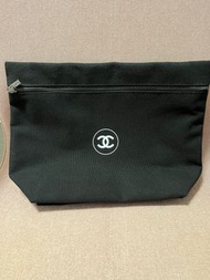 Chanel黑色手提布包