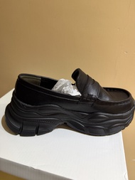 黑色皮鞋 厚底 地雷系