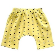 黃色小三角型短褲