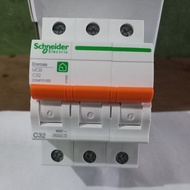 MCB new Domae 3P C32 32A MCB 3 Phase C 32 32 Ampere SCHNEIDHER/