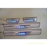 ホンダ VEZEL ベゼル LED スカッフ