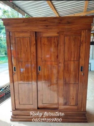 lemari pakaian pintu 3 minimalis kayu jati