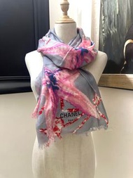 Chanel cashmere shawl/scarf 羊絨披肩圍巾