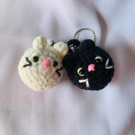 GANTUNGAN CAT KEYCHAIN / CAT KEYCHAIN / CROCHET KEYCHAIN / CAT KEYCHAIN / CAT CROCHET / KNITTED KEYC