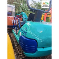 Komatsu PC25 mini excavator (Roof)