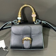 Delvaux Brillant 手袋