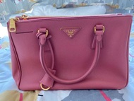 Prada 殺手包
