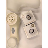 Clarisonic 科萊麗mia2 洗臉機組(潔面儀＋充電器＋攜帶盒＋全新 敏感肌刷頭X2)