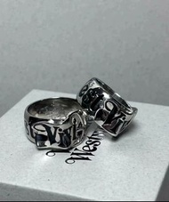 Vivienne Westwood 腰帶設計 字母印花 扭曲設計感 戒指 情侶款