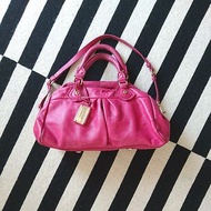 特價🉐️marc by marc jacobs mbmj 全牛皮真皮兩用大容量肩背包/手提包。 桃紅/玫紅