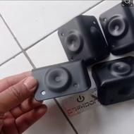 SIKU Package of 8 Large Speaker Box Angles Made of Thick Iron