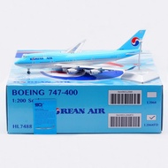 Air Plane SQ Wings 1: 200 Alloy Airplane Model South Korea Airlines B747-400 HL7488 Flacker
