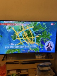 曲面電視機大屏幕
