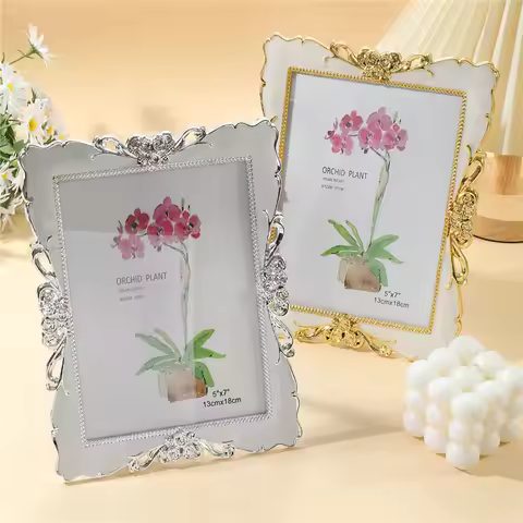 Beige crystal gel 7-inch photo frame can store 7-inch photos for decorating rooms, Halloween decorat