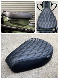 เบาะ ลายข้าวหลามตัด ด้ายดำ Honda CT125 แบรนด์ Diabolus [ส่งจาก K-SPEED] (CT20)