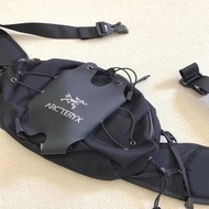 Arcteryx始祖鳥 Q5 Waistpack 輕量戶外腰包 尼龍黑色 男女情侶同款