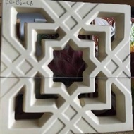 Roster trisensa lubang angin keramik masjid RO86 30x30