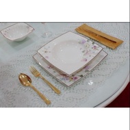 VANTAGE

11PCS VINCE SQUARE ROSABEL DINNER SET