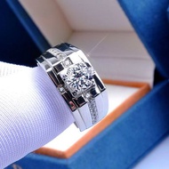 Free Shipping Finger Ring 新款PT950铂金进口D色莫桑石戒指男1/2/3克拉婚戒男霸气潮男钻戒 Cincin
