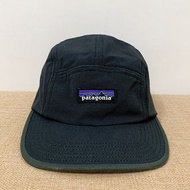 PATAGONIA MACLURE HAT BOX LOGO CAMP CAP 5 PANEL 五分割 五分帽 基本款 棒球 鴨舌 運動 老帽 帽子 素面 鐵灰色 OTH-M TP0_2502 TP0