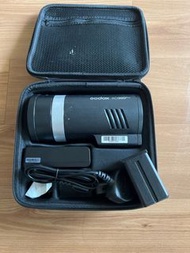 Godox AD300Pro 閃光燈 + 2舊電