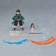 Bandai | 14cm Kamado Action Figure Demon Slayer Figma Dx-498 Tanjiro Movable Joints 3 Face Plates N