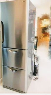 搬屋三門雪櫃自動製冰 Hitachi銀色冰箱Silver colour  refrigerator.