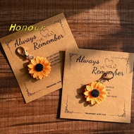 [Honour-t] 1/2pcs Cute Sunflower Keychain Flower Car Keyring Woman Bapa Bag Pendant Hanging Ornament