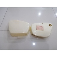 C100 side cover set putih