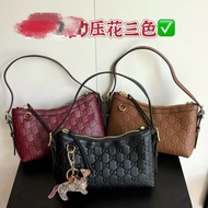 22 x 14 x 8CM 3 Colors Embossed Underarm Bag, Ladies Exquisite Fashion Handbag, Shoulder Messenger B