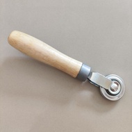 Perata Karet Tambal Ban Tip Top - Roller Tambalan Ban Tip Top Bestpatch Gagang Kayu