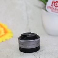 CANON 22mm STM f2 Lens for Mirrorless Canon Macro - Bokeh Fixed Lens Like New