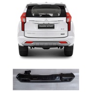 Mitsubishi Pajero lower rear bumper Garnish