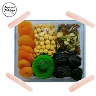 Sunnah Gift Box (Gift Set) - Mix Dried Fruits + Dates Ajwa + Mix Fruits and Nuts