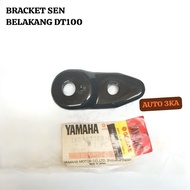 ORIGINAL DT100 REAR TURN SIGNAL MOUNTING BRACKET Original 1X0-83368-00