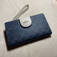 Coach Phone Wristlet 藍色Logo真皮手機長銀包 手拿包 Long Wallet