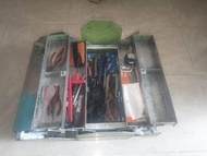 人手做靚料堅硬，輕巧鋁合金工具箱